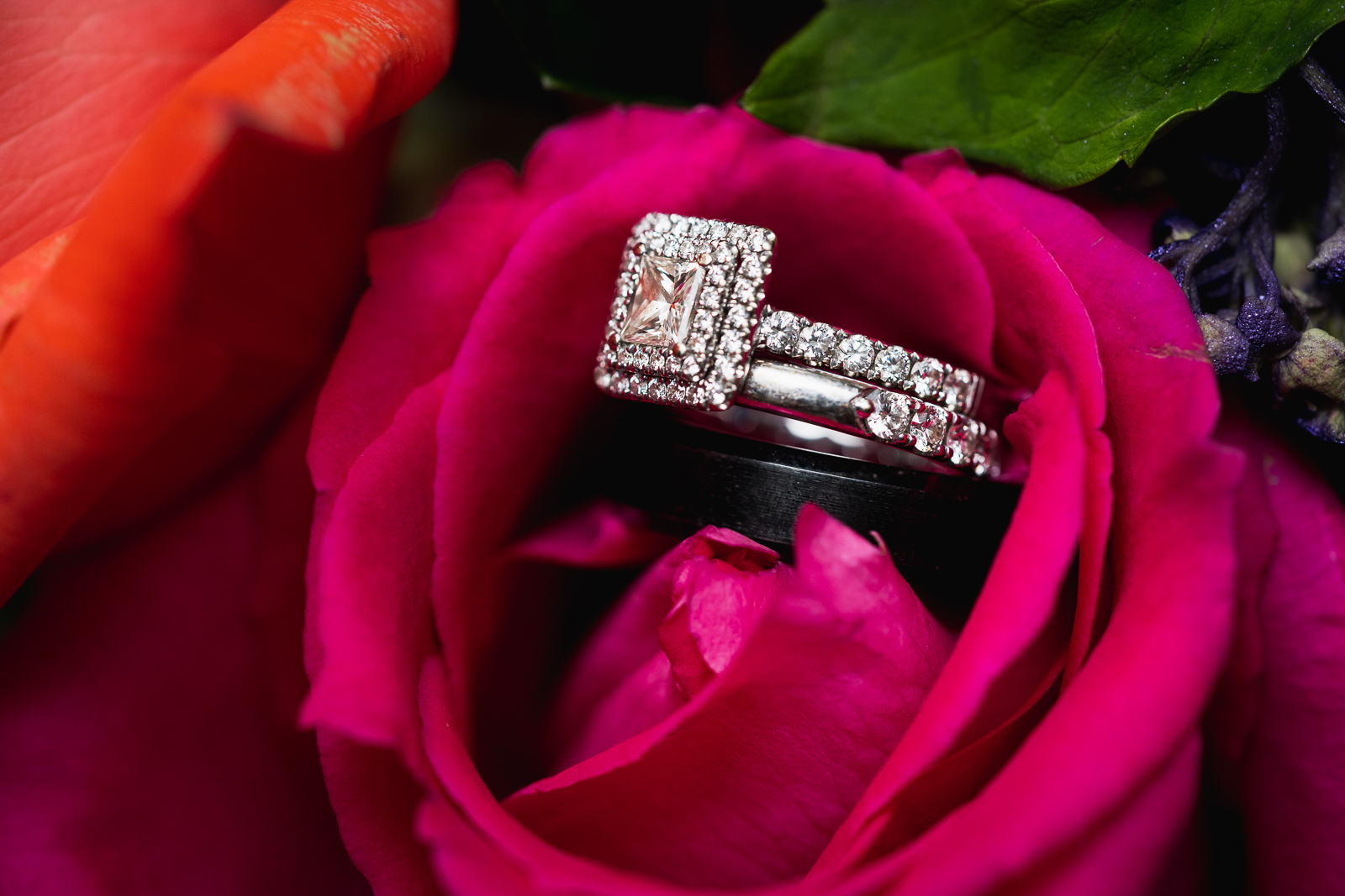 Wedding rings, engagement ring, wedding bands, flower