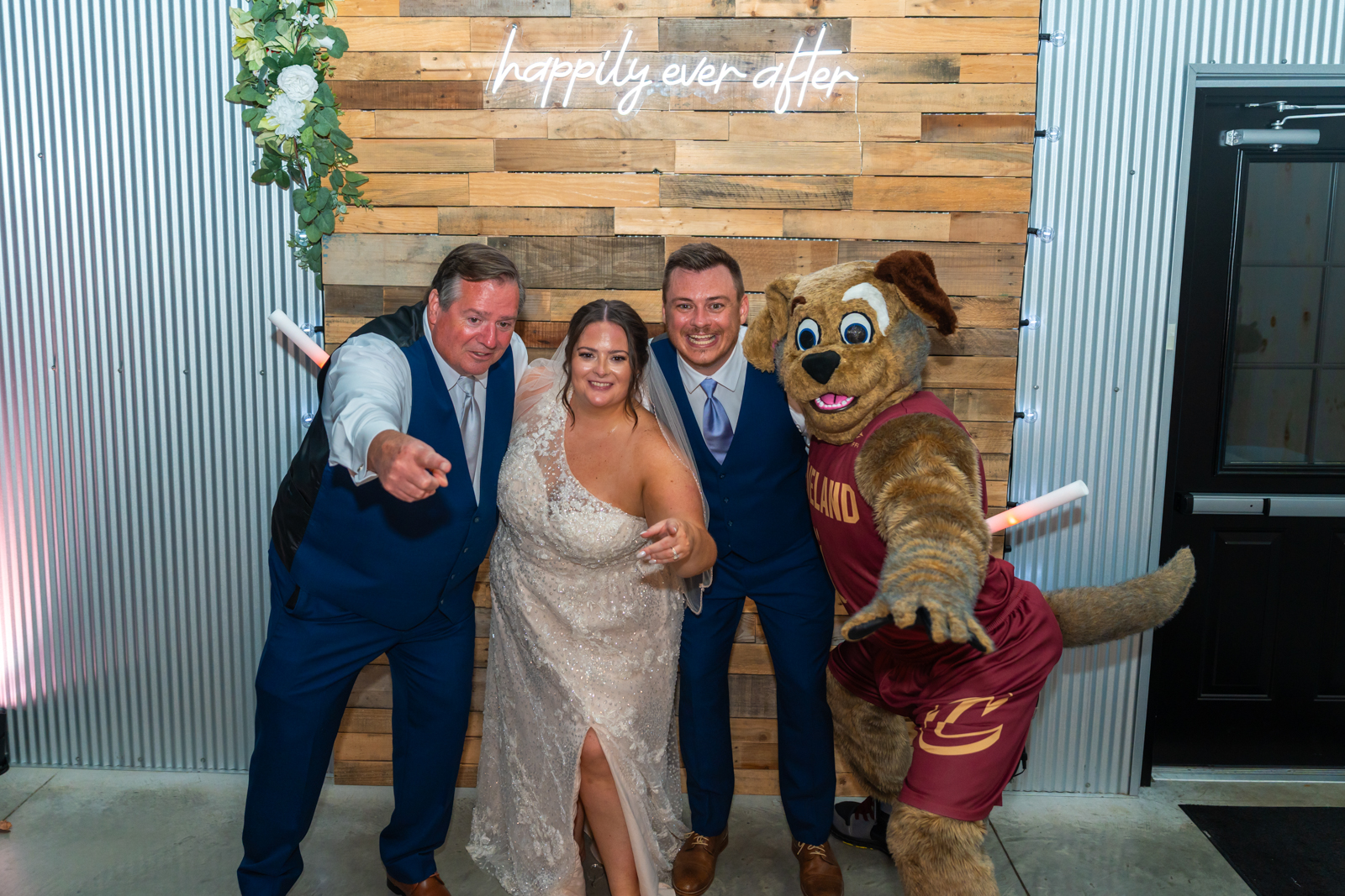 A Golden Love Story: Taylor & Matt’s Barn Wedding Magic