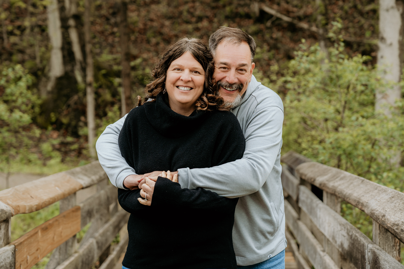Rainy Day Romance | Julie & Bruce’s Engagement Sneak Peek at the Rocky River Metroparks