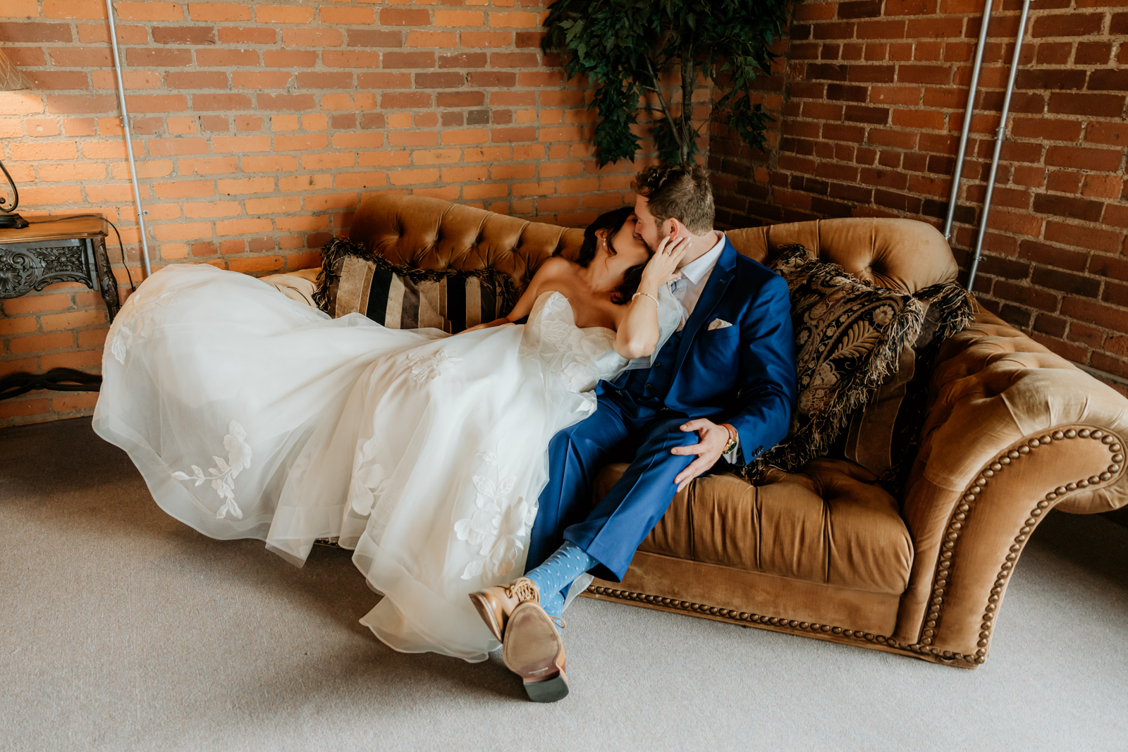 A Rooftop Romance: Tyler & Annie’s Beautiful Wedding Day